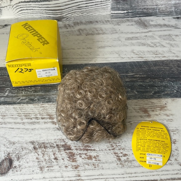 SOLD NEW KEMPER Curly Blond Doll Wig 10-11 fits American Girl 18” Doll Parts OOA - Picture 1 of 8